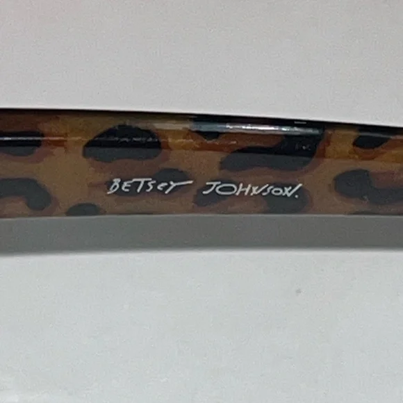 Betsey Johnson Brown Women’s Crystal Queen Cat Eye Sunglasses - Picture 9 of 11